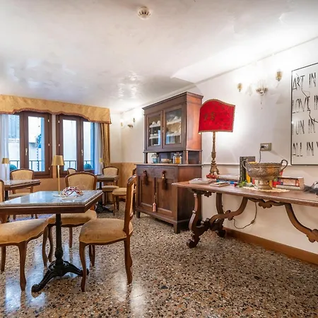 Casa Guggenheim 3* Venedig